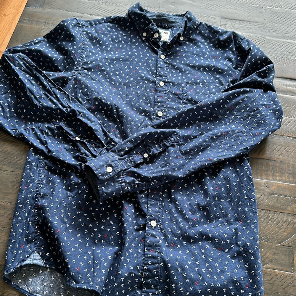 Men’s Express button up shirt
